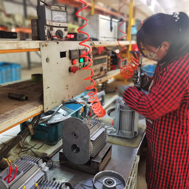 ???商場燈飾電動吊鉤與電動葫蘆的差異